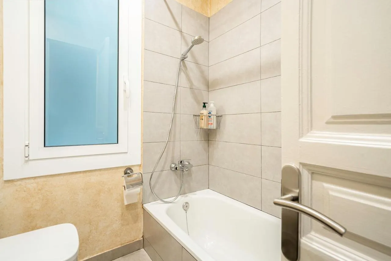 Sagrada Familia C&D Lovely Apartment Barcellona